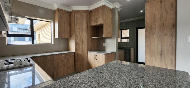 3 Bedroom Property for Sale in Island View Western Cape